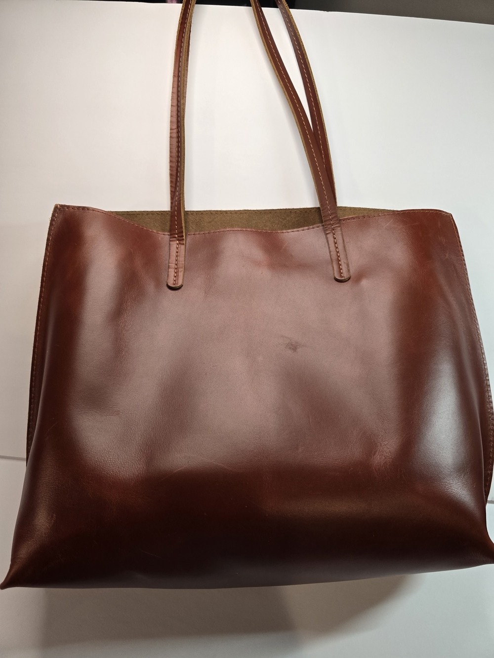 Smooth Madrone Leather Tote with Long Shoulder Straps - Picture 4 of 10